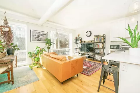 414 1st St #2, Jersey City, NJ 07302