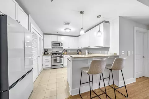 924 Jefferson St #2B, Hoboken, NJ 07030