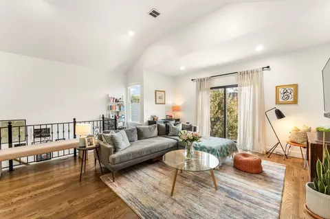 113 Zabriskie St #2, Jersey City, NJ 07307
