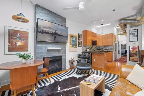 717 Adams St #4R, Hoboken, NJ 07030