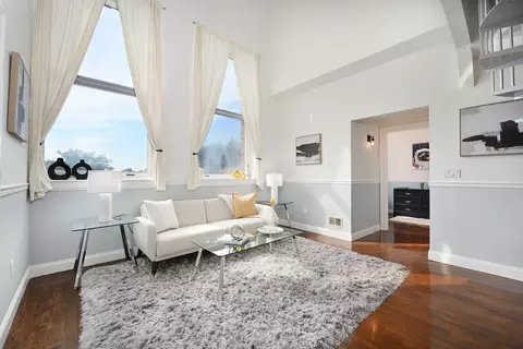 60 Erie St #303, Jersey City, NJ 07302