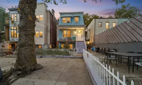 84 Waverly St, Jersey City, NJ 07306