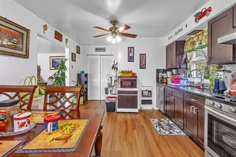 2 Raydol Ave, Secaucus, NJ 07094 photo 4