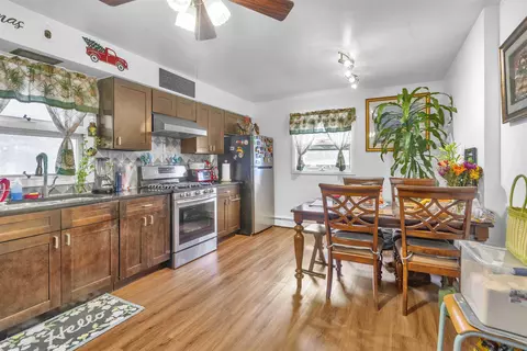 2 Raydol Ave, Secaucus, NJ 07094 photo 2