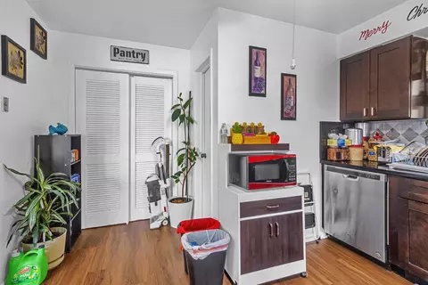 2 Raydol Ave, Secaucus, NJ 07094 photo 6