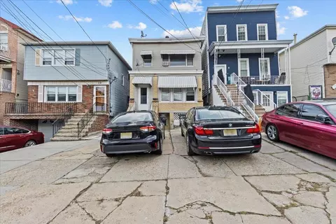 10 Bryant Ave, Jersey City, NJ 07306