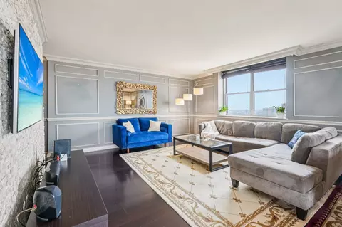 6040 Blvd E #23H, West New York, NJ 07093