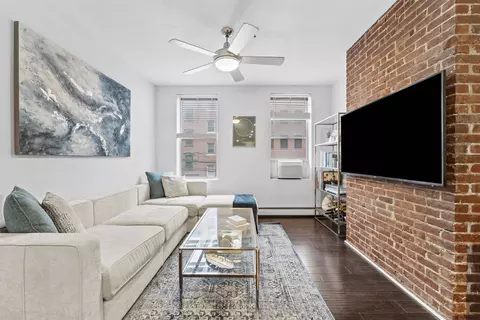 218 Willow Ave #2L, Hoboken, NJ 07030