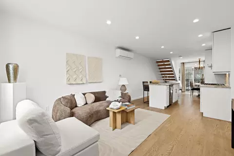 329 4th St, Jersey City, NJ 07302