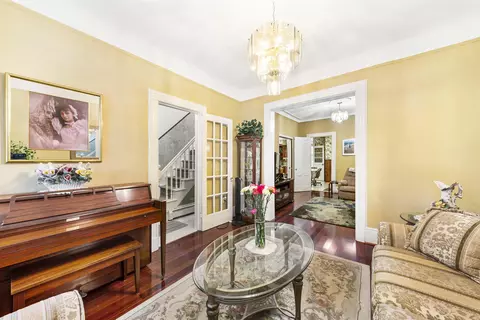 415 57th St # A, West New York, NJ 07093