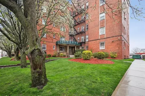 210 Woodcliff Ave #1D, North Bergen, NJ 07047