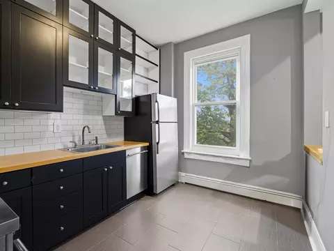 155 Bowers St #3, Jersey City, NJ 07307
