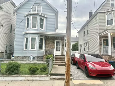 69 Humphrey Ave, Bayonne, NJ 07002