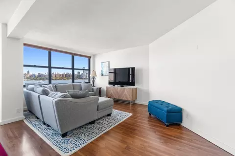 7004 Blvd E #11E, Guttenberg, NJ 07093