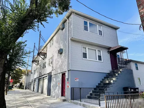 252 North St # A, Jersey City, NJ 07307