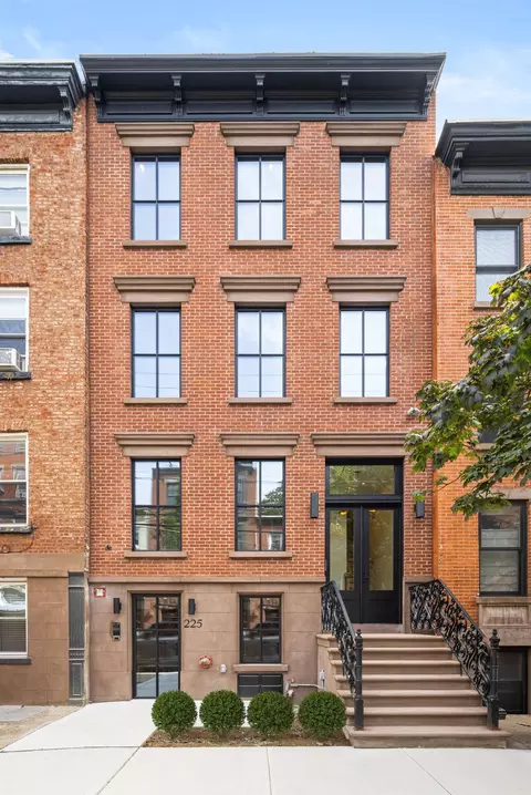 225 Park Ave #2, Hoboken, NJ 07030