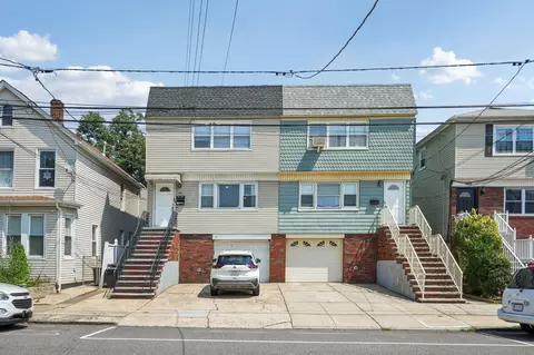 105 Evergreen St, Bayonne, NJ 07002