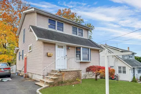 60 Chestnut Ave, Bogota, NJ 07603