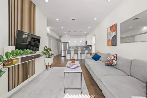 21 Concord St #2, Jersey City, NJ 07306