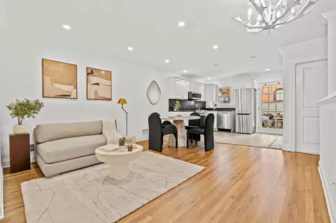 113 Wayne St #1, Jersey City, NJ 07302