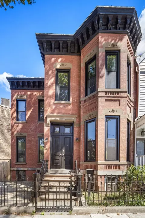 28 Howard Pl, Jersey City, NJ 07306