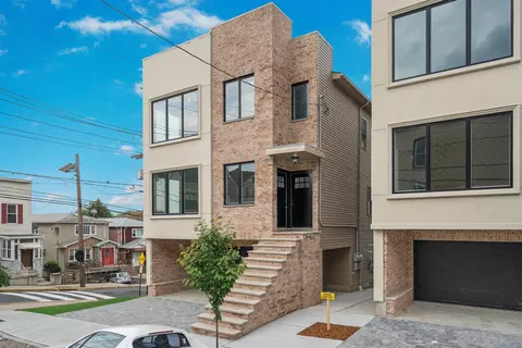 5101 Meadowview Ave, North Bergen, NJ 07047