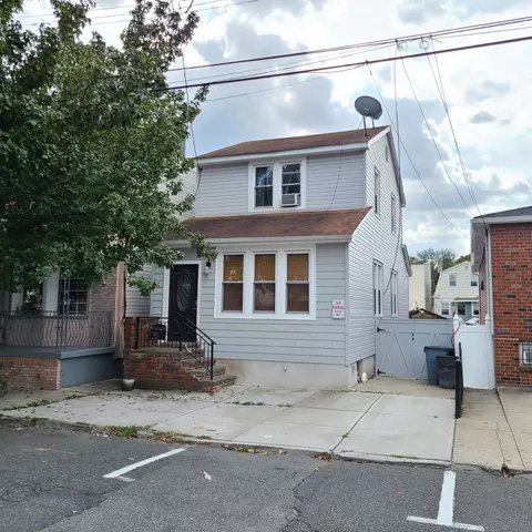 1511 40th St, North Bergen, NJ 07047