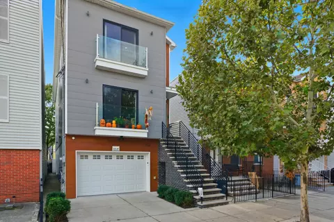 113 Zabriskie St #2-A, Jersey City, NJ 07307