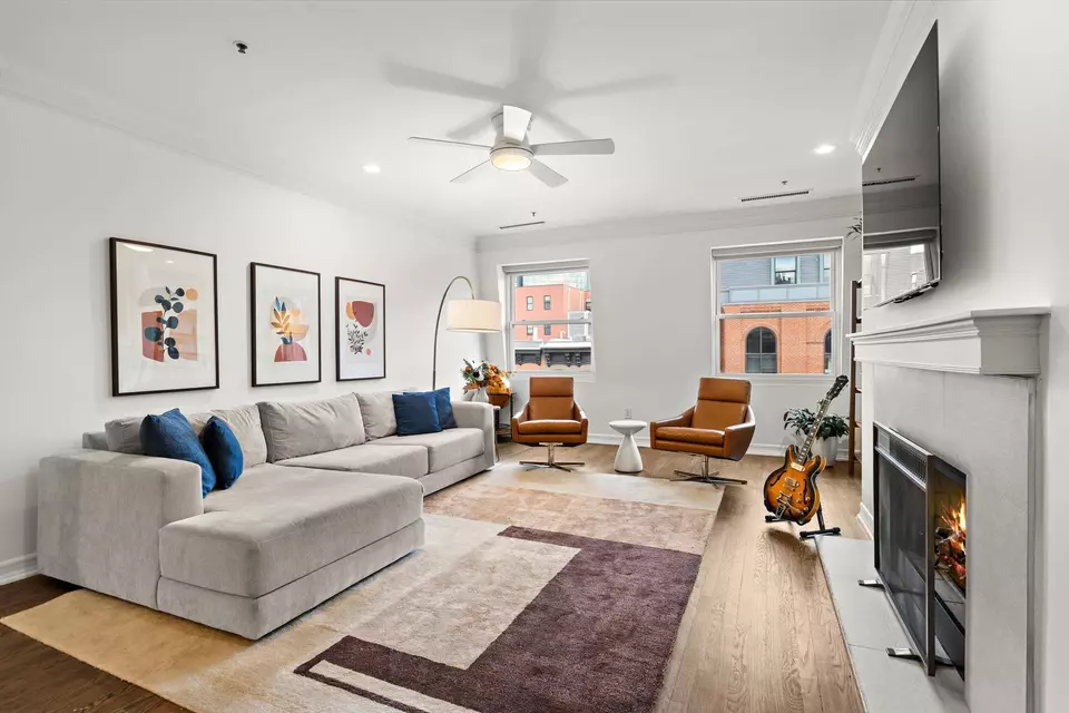 Living - 600 Hudson St #5A, Hoboken, NJ 07030 photo 2 of 4
