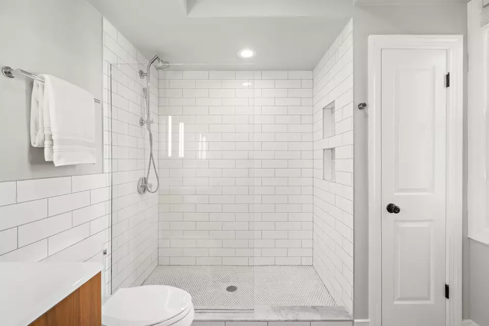 Bath - 600 Hudson St #5A, Hoboken, NJ 07030 photo 3 of 3