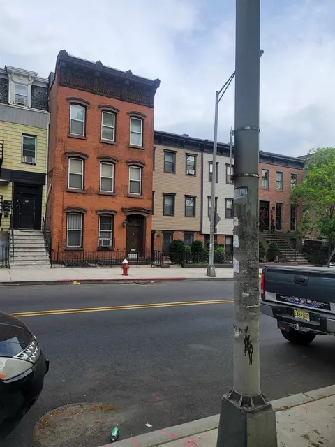 774 Grand St, Jersey City, NJ 07304