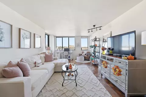 300 Newark St #7D, Hoboken, NJ 07030