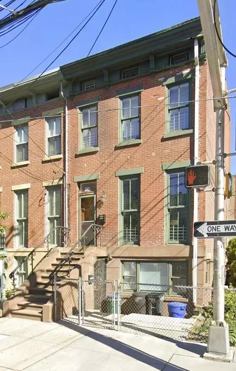 104 Erie St, Jersey City, NJ 07302