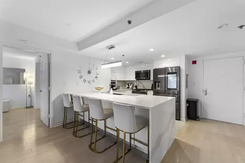 700 1st St #13M, Hoboken, NJ 07030