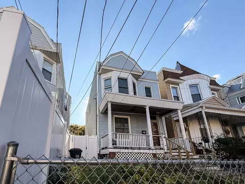 145 Ege Ave, Jersey City, NJ 07304