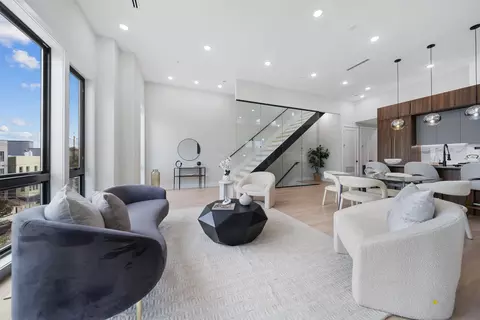 373 New York Ave #3, Jersey City, NJ 07307