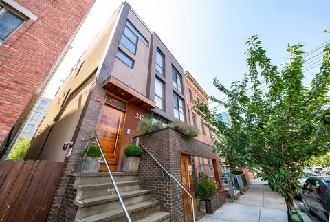 349 4th St #PH, Jersey City, NJ 07302