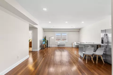 1720 New York Ave #503, Union City, NJ 07087
