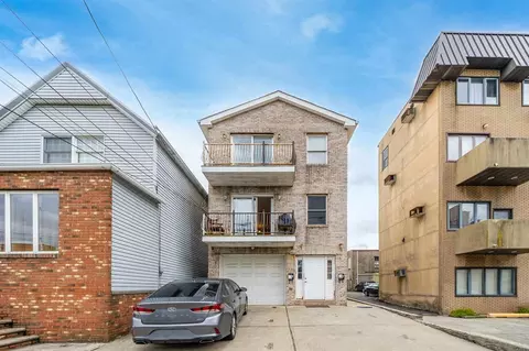 38 W 20th St, Bayonne, NJ 07002