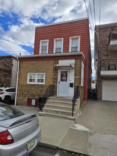 7204 Adams St, North Bergen, NJ 07047