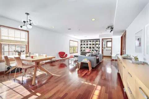 209 40th St #3B, Union City, NJ 07087