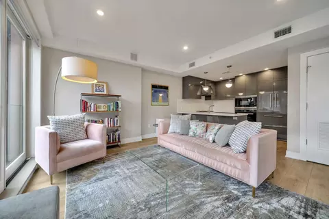 61 14th St #3, Hoboken, NJ 07030