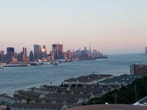 6600 Blvd E #8A, West New York, NJ 07093