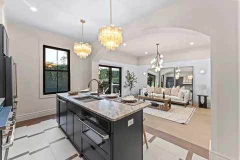 83 Liberty Pl #1, Weehawken, NJ 07086
