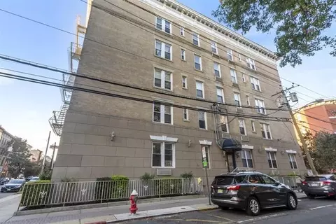 734 Adams St #1B, Hoboken, NJ 07030