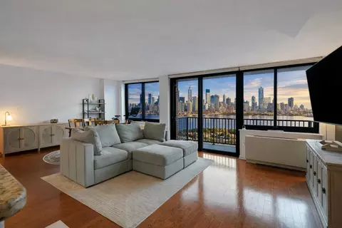 700 Grove St #11K, Jersey City, NJ 07310