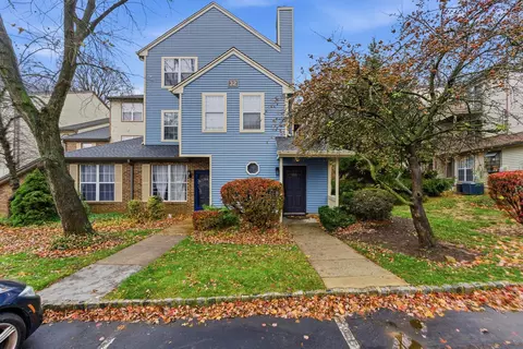 3242 Cypress Ct, South Brunswick, NJ 08852