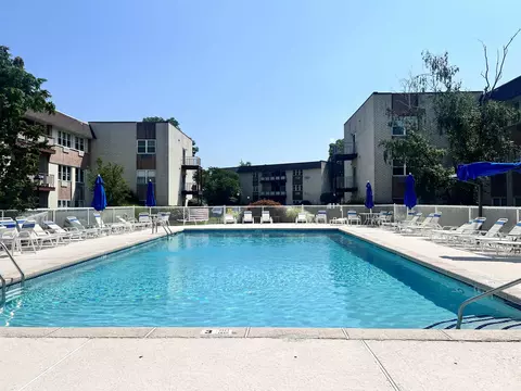1111 River Rd #D5, Edgewater, NJ 07020 photo 6