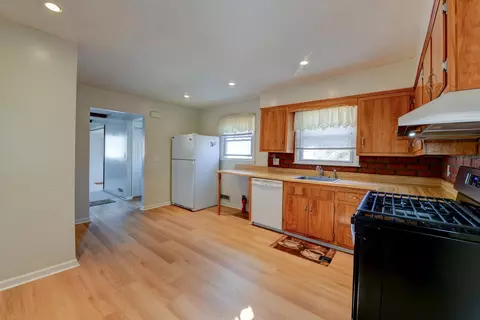 149 Charles St, Secaucus, NJ 07094 photo 9