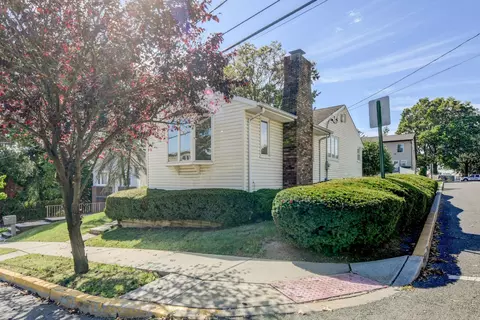 149 Charles St, Secaucus, NJ 07094 photo 3